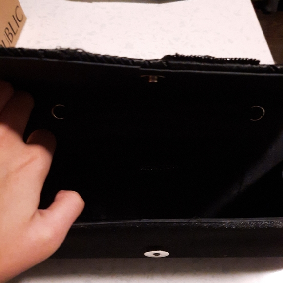 Black formal clutch - Picture 2 of 3